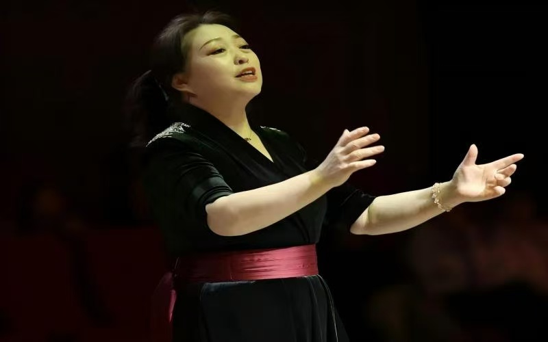 3.美育浸润 放歌草原  我校“科尔沁之声无伴奏”合唱团亮相2024年全区大中小学合唱巡演活动.jpg 3.美育浸润 放歌草原  我校“科尔沁之声无伴奏”合唱团亮相2024年全区大中小学合唱巡演活动.jpg