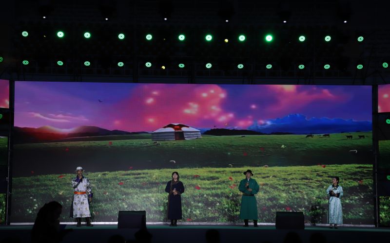 世界的人们 马克思主义学院.jpg 世界的人们 马克思主义学院.jpg